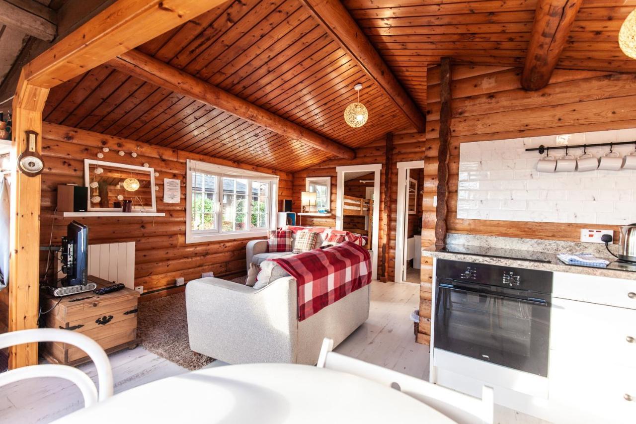 Welsh Retreat 2 Bedroom Log Cabin - Seren Property Trawsfynydd Extérieur photo
